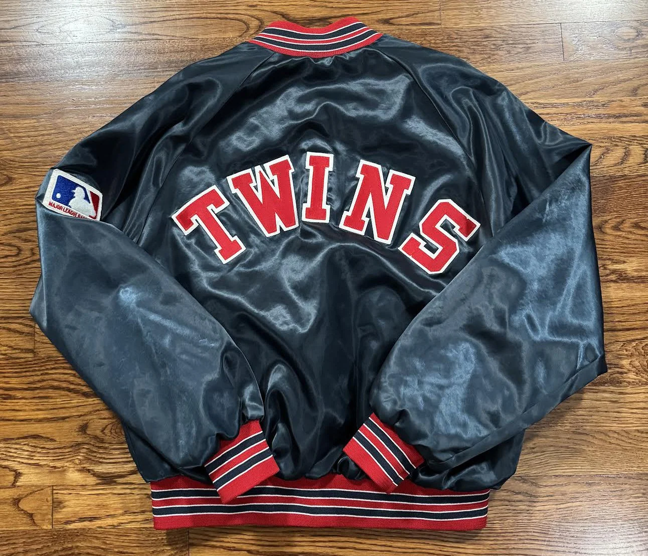 Vintage Chalk Line Minnesota Twins Satin Jacket (Size XL) — RootsBK
